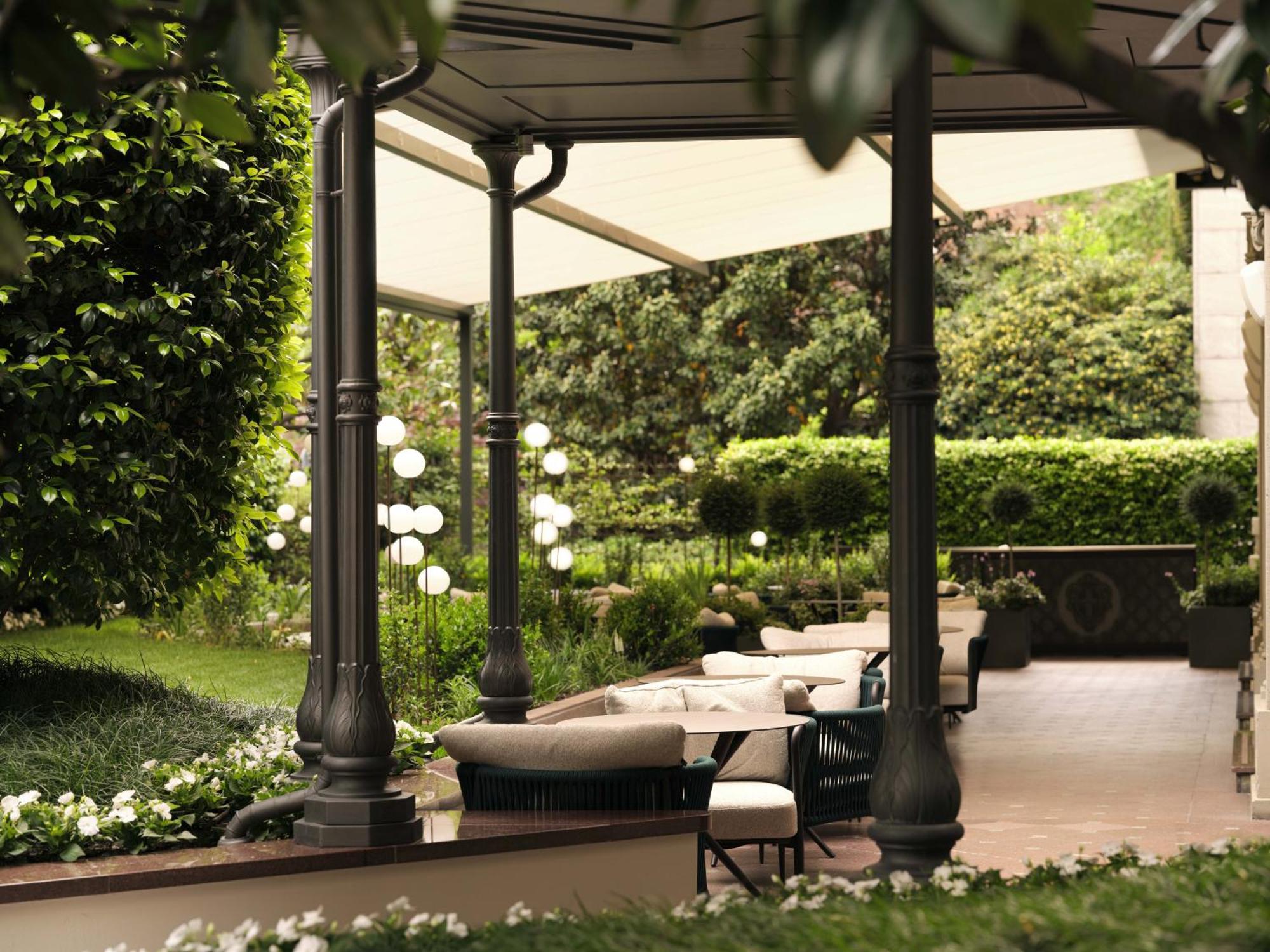 Hotel Principe Di Savoia - Dorchester Collection — Photos 1